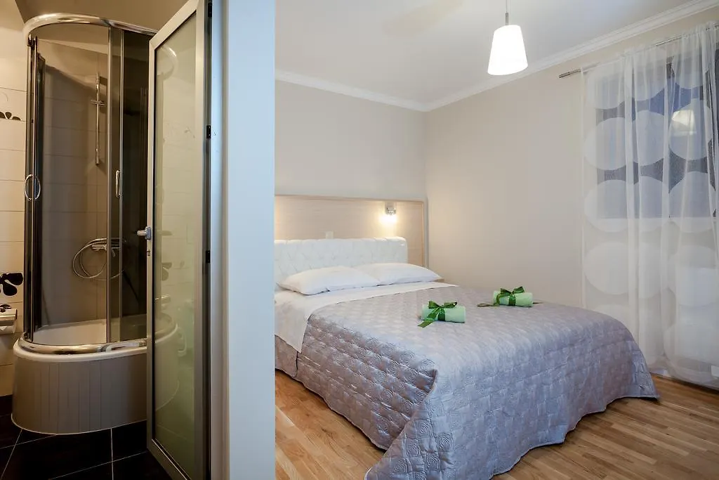 Apartment Medak Zrnovnica Split